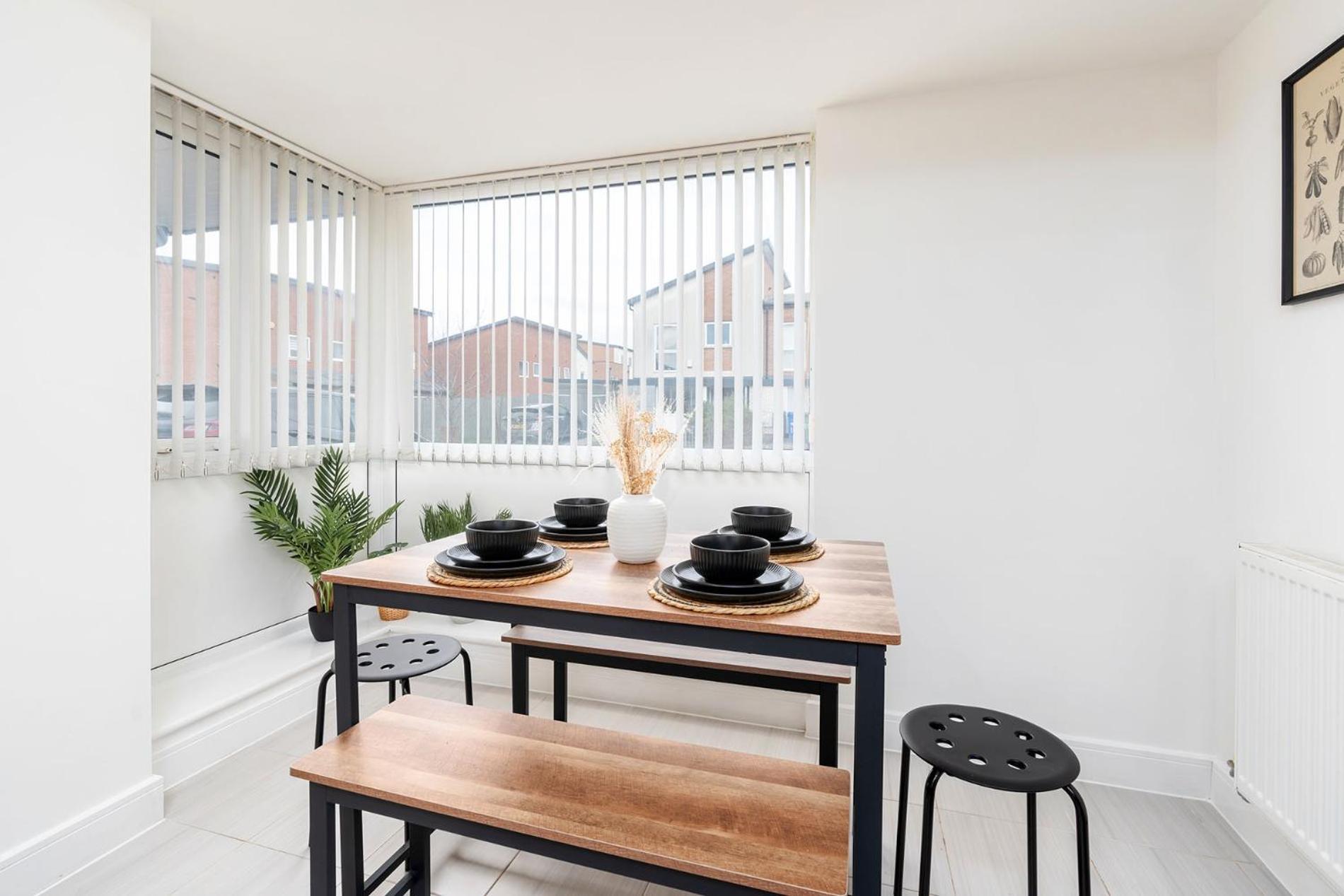 6 Guests - 3 Bedrooms - Free Wi-Fi - Manchester Extérieur photo